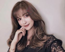 -AYO SALON