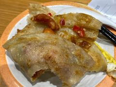 蛋饼夹里脊-小桃园·豆浆油条(复兴中路店)