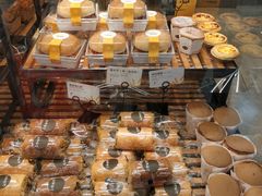 -皇冠幸福里动物奶油生日蛋糕(万达店)