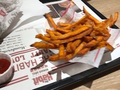 -The Habit Burger Grill 哈比特汉堡(复兴soho店)