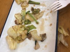 肉片炒卷心菜-虹梅食堂·爱蝦乃家