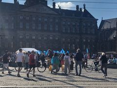 -De Bijenkorf百货公司