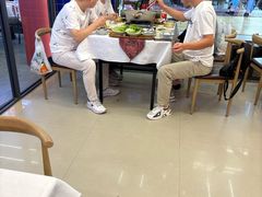 -刘姐啤酒鱼民族演艺餐厅(西街总店)