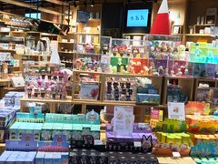 -九木杂物社(恒隆广场店)