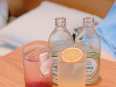 -Line 咖啡(石厦花园店)