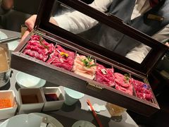 -左庭右院鲜牛肉火锅黑金店(陆家嘴中心店)