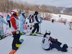 -亚布力新体委滑雪场