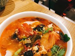 酸汤手擀面-新梅华·茶点餐厅(石路国际商城店)