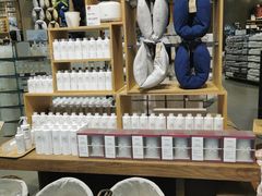 -MUJI无印良品(万达天鹅湖店)