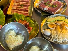 -胡悦里韩式烤肉(芝罘万达广场店)