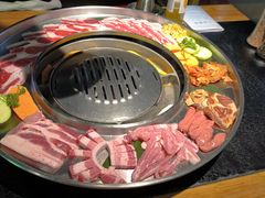 -哈哈碳都·牛肋条无限自助烤肉(宝龙店)