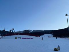 -中旅松花湖滑雪场