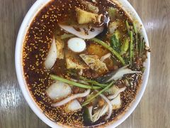 -不起眼麻辣烫凉皮店