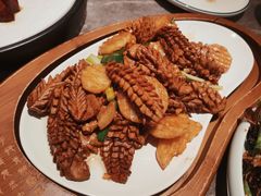 爆炒腰花-闫府私房菜·百年鲁菜(恒隆店)