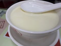 華心鮮乳燉蛋白-香港華心糖水鋪(南西总店)