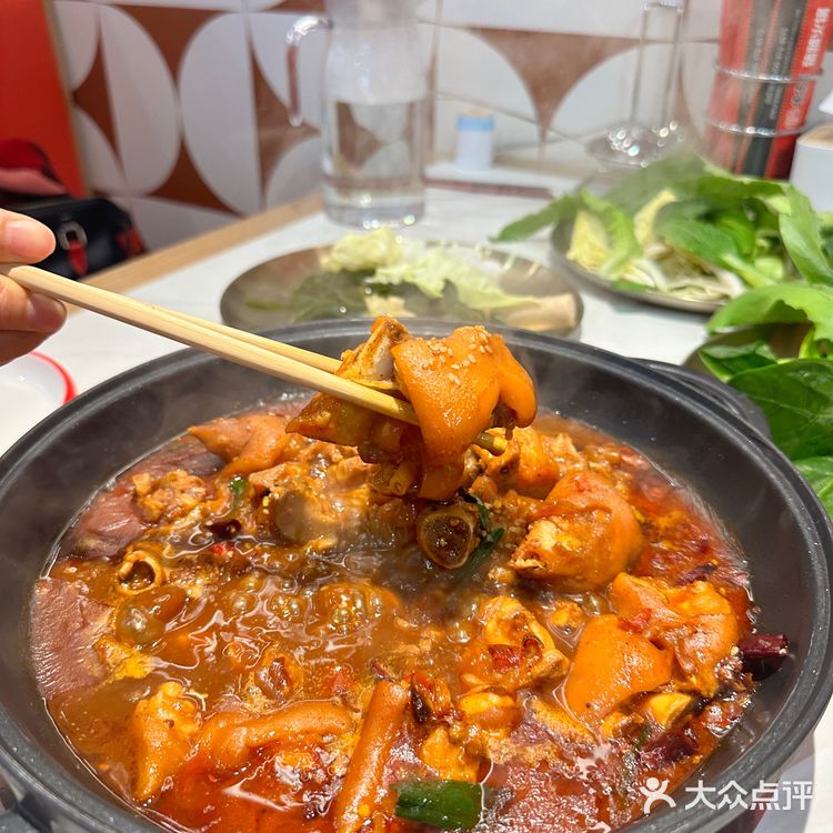 沈阳新晋排队王，禧蹄家猪蹄火锅你值得拥有