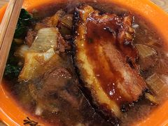 -同济大学本部学苑饮食广场