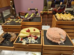 -飨食汇全日制餐厅·昆山皇冠假日酒店(九方店)