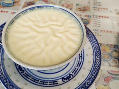 -广信牛奶甜品世家(台东店)