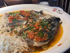 老坛剁椒蒸有机鱼头-举炊·寻湘记·新鲜现炒(临平西子国际店)