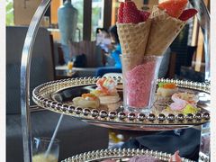 -三亚湾海居铂尔曼度假酒店