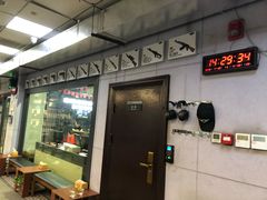 -都市枪神实弹射击俱乐部