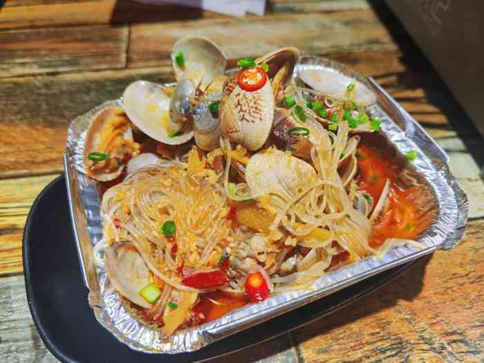 梁记烧烤(福润雅居店)-"[爱心][爱心]今天打赌打输了,我要请客.