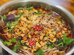 -周良天山牛杂城(天山路总店)