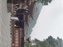 -峨眉山报国寺
