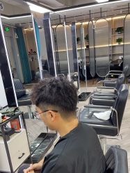 -奈川烫染Salon