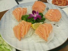 -青瓦餐厅·生鱼片·韩园烤肉(西塔店)