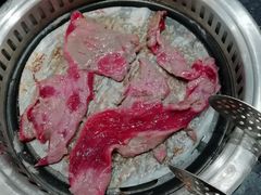 -钱小主·自助回旋烤肉火锅餐厅(东方新天地店)