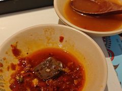 -老牌坊云南鱼豆花火锅(哈西万达店)