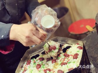 两个人 一晚上 一条街 好好吃