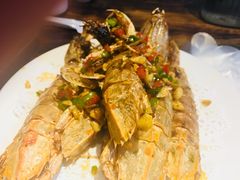 -蚝美人·生蚝海鲜烧烤(茶花园店)