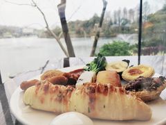 -上海怡沁园度假酒店