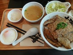 -熊吞·大碗丼烧肉饭(济宁万达广场店)
