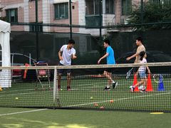 -快网网球俱乐部(长宁区金桥花园球场)