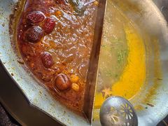 -湊湊火锅·茶憩(南京东路悦荟店)