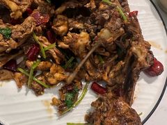 -嗨辣小聚·盘锦河蟹·海鲜烧烤龙虾(盘锦十年好店)