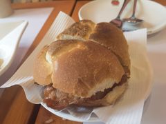 猪扒包-番茄屋葡式美食(总店)