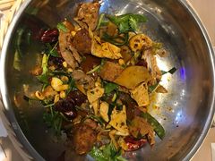 -拿渡麻辣香锅(世茂广场·工三店)