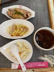 -爱妈月子会所(汕樟总店)