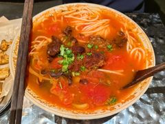-粉八·云南米线·建水烧烤(常熟路店)