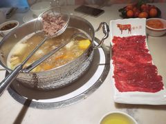-左庭右院鲜牛肉火锅(浦江欢乐颂店)
