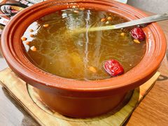 -有红鸡毛店·川菜(建设路店)