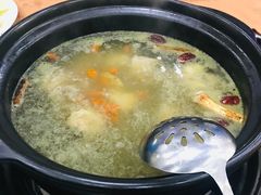 -濠轩阁特色生蚝火锅(水湾路店)