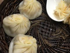 蟹粉汤包-曼曼汤包(建国西路店)