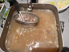 -左庭右院鲜牛肉火锅黑金店(陆家嘴中心店)