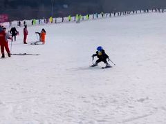 -济南卧虎山滑雪场